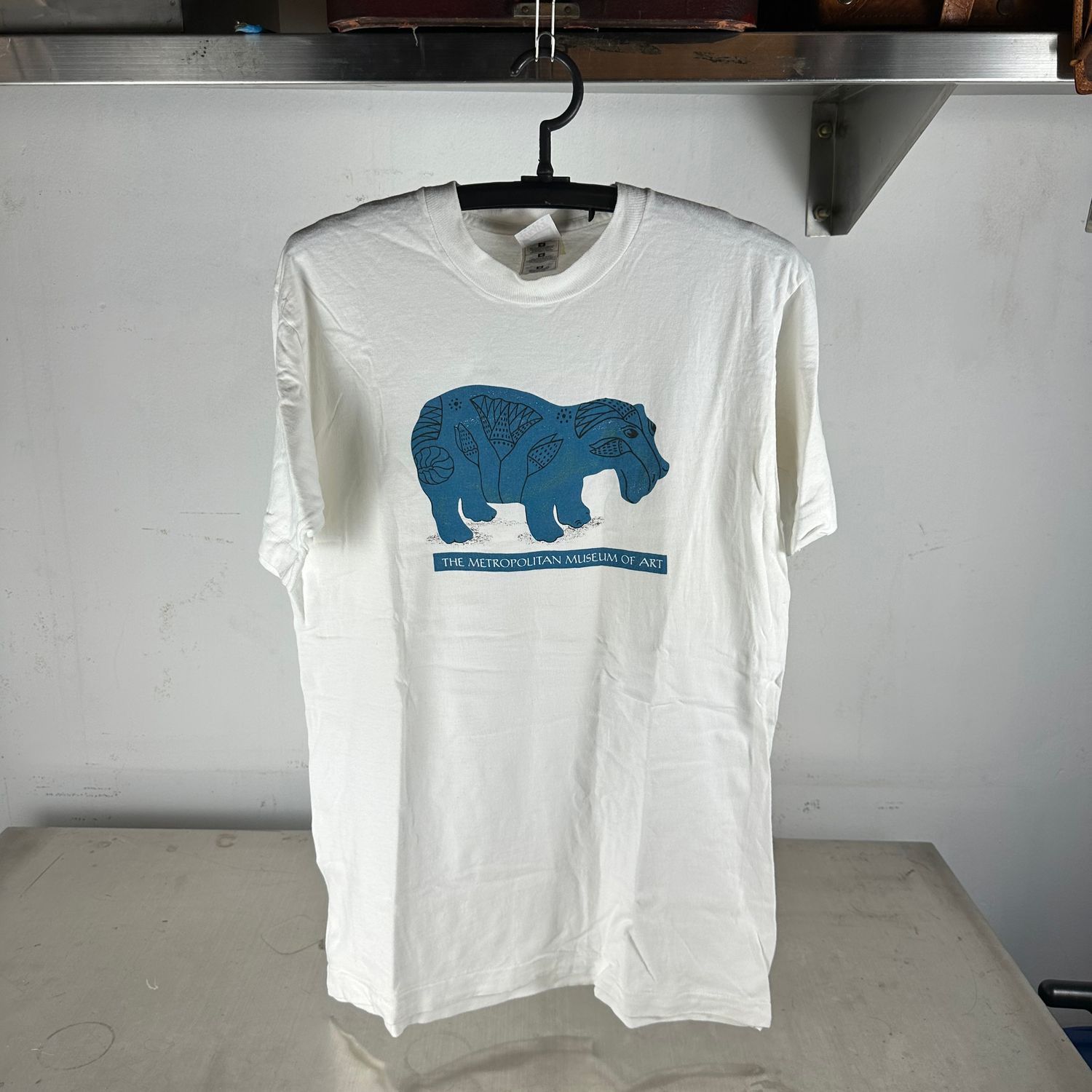 Vintage 90s MOMA The Metropolitan Museum of Art William the Faience Hippopotamus T-Shirt