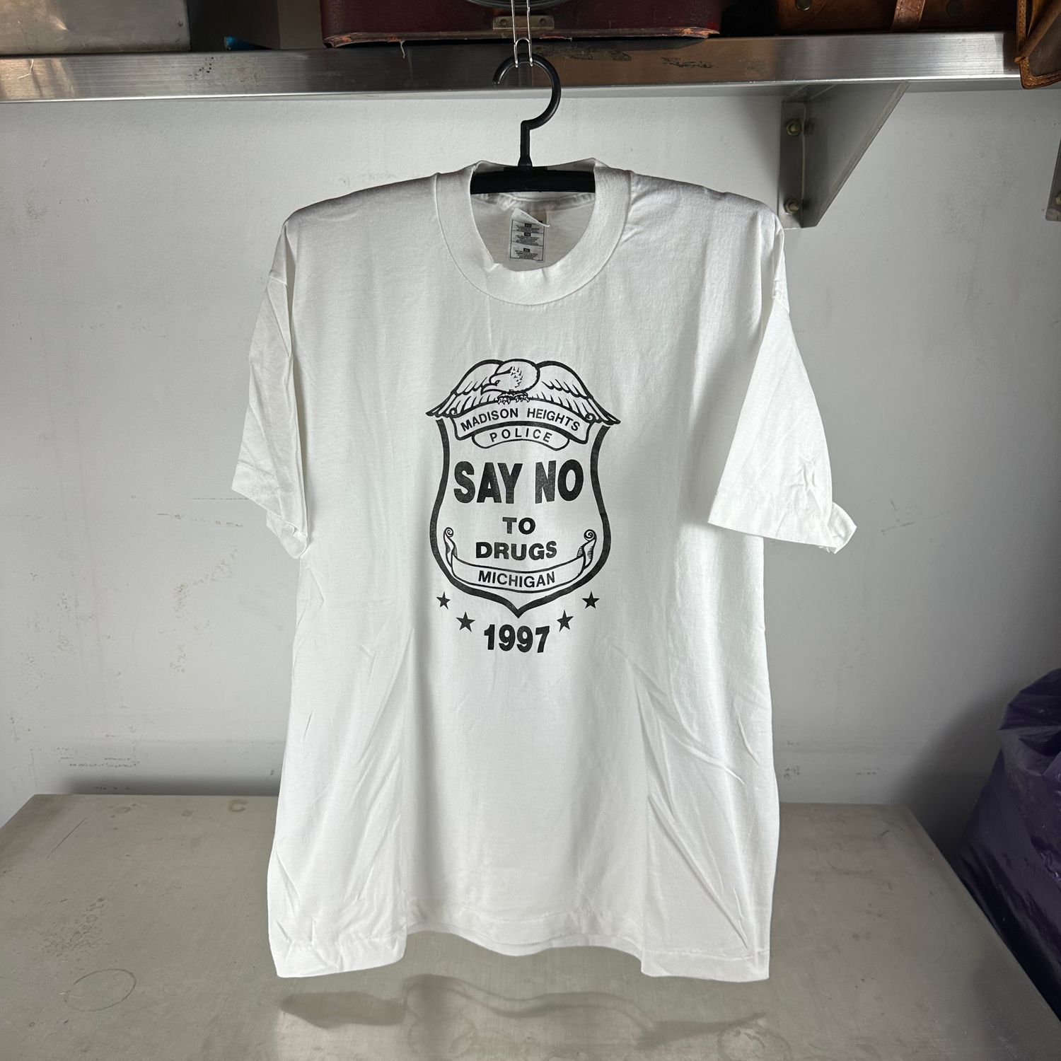 ​​Vintage 1997 Say No To Drugs Michigan Police Graphic​ T-Shirt