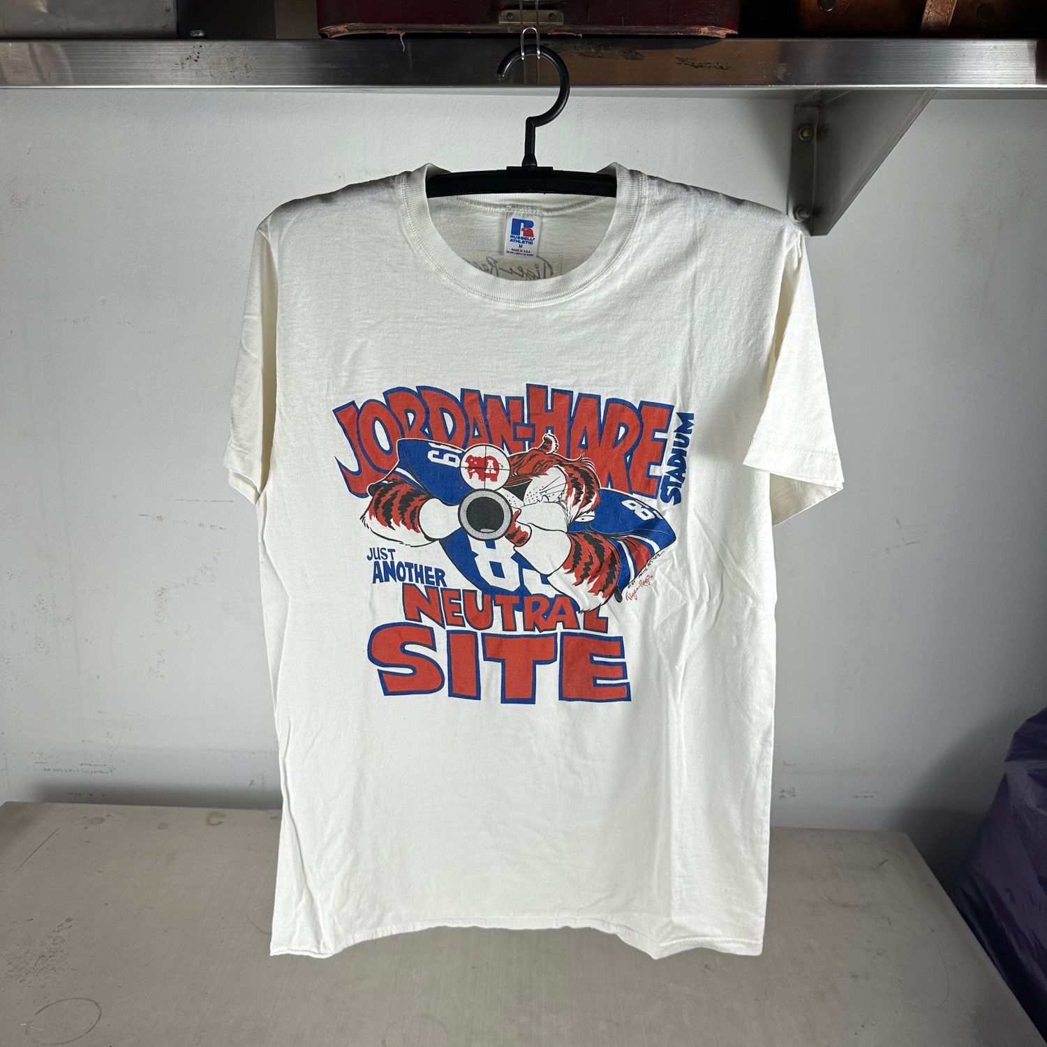 ​Vintage 1989 Clemson Tigers NCAA Mascot Graphic Russell Athletic T-Shirt