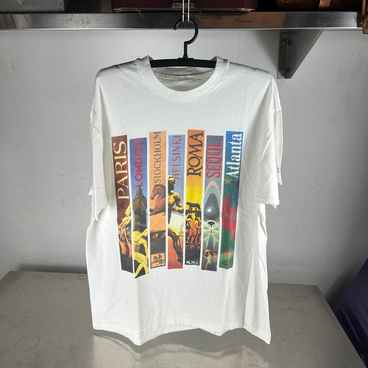 ​Vintage 1996 Atlanta Olympics Graphic Champion Single Stitch T-shirt