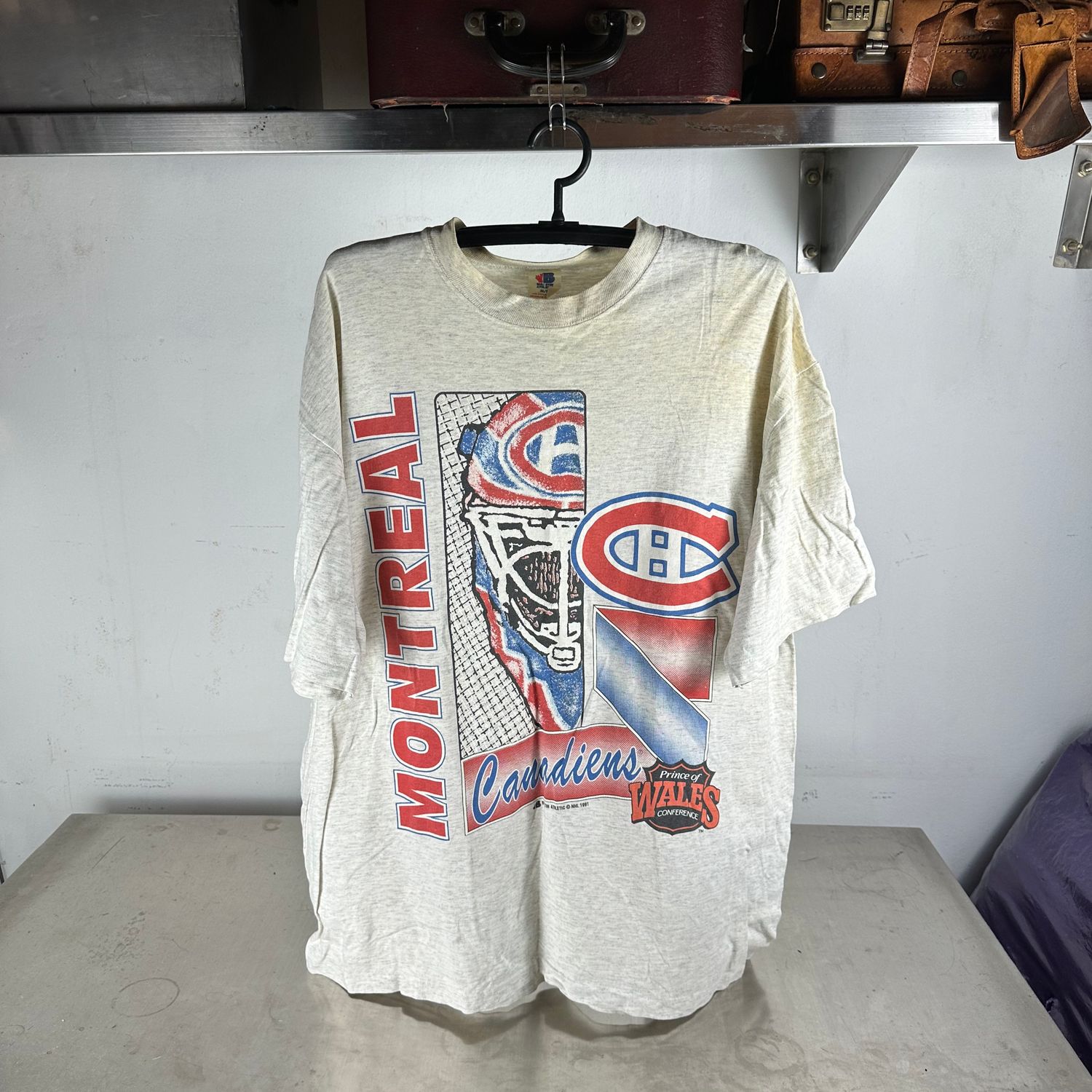 ​Vintage 1991 Montreal Canadiens NHL Bulletin Athletic Single Stitch T-shirt