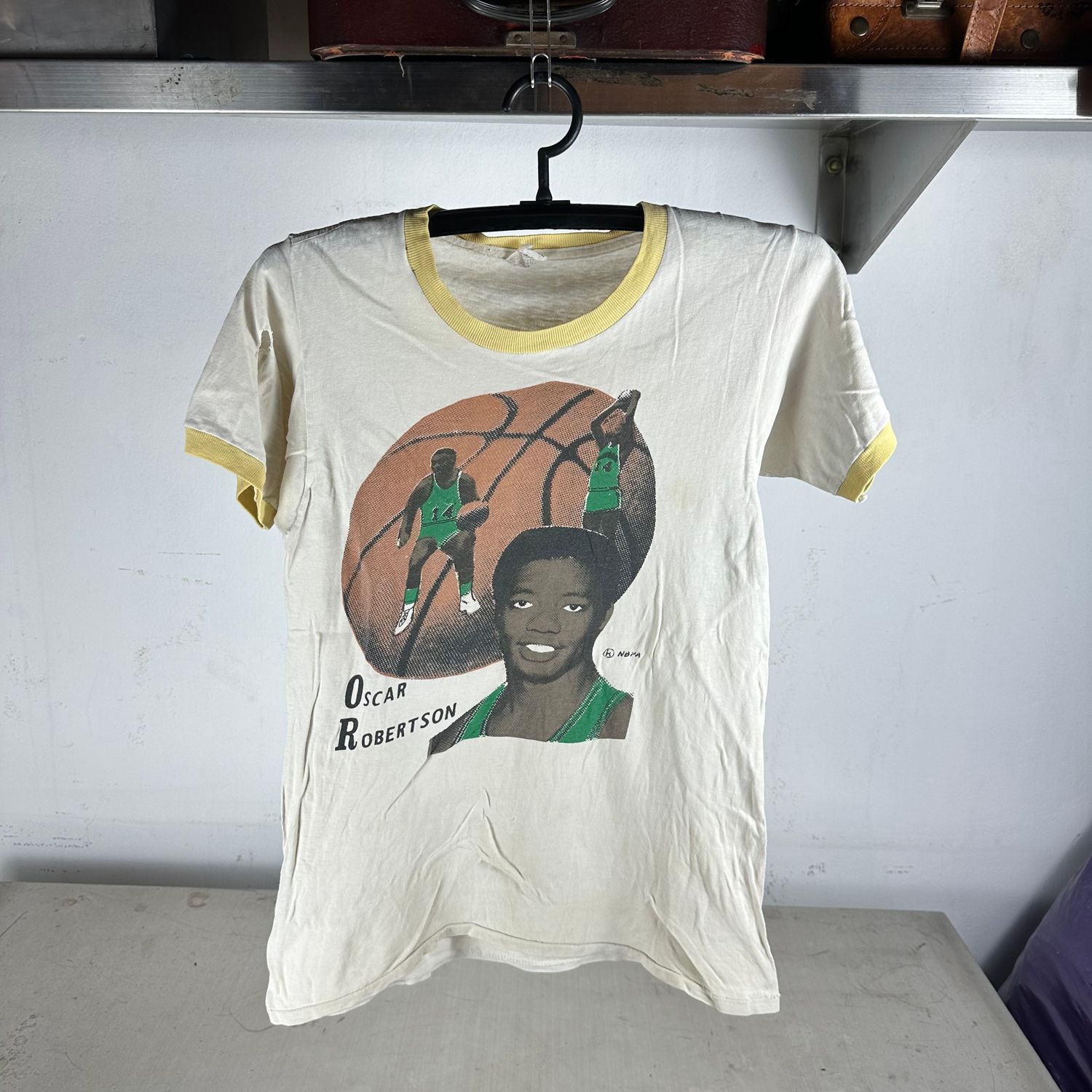 ​Vintage 1970s Oscar Robertson Milwaukee Bucks NBA Ringer Distressed T-shirt
