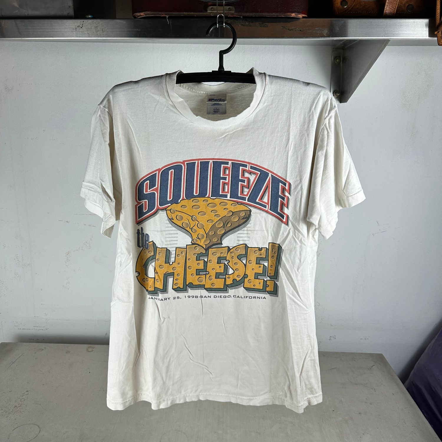​Vintage 1998 New England Patriots Squeeze Cheese NFL Graphic T-shirt