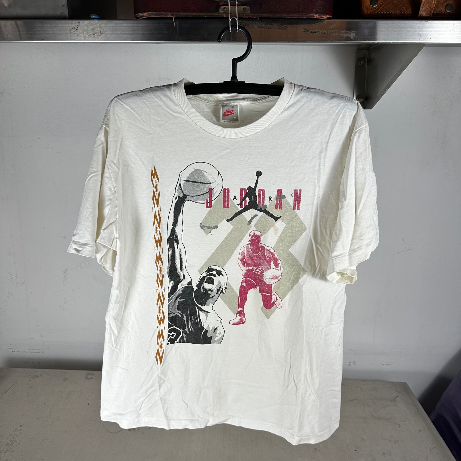 Vintage Nike 90s Michael Jordan Air Jordan Graphic T-shirt
