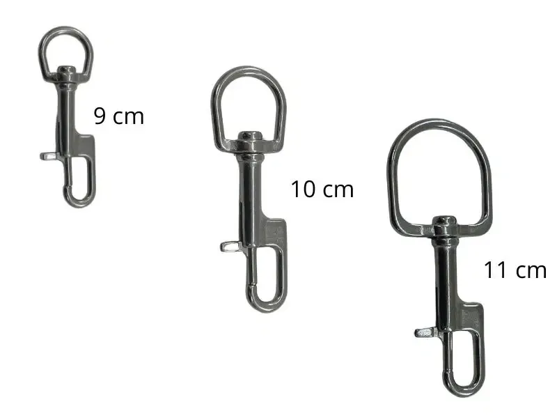 Bolt snap with large finger tab