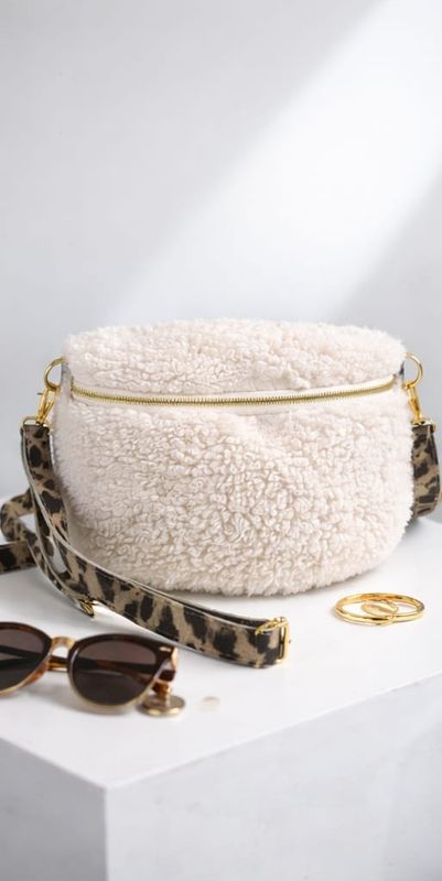 Sac Bandoulière Moumoute Blanche &amp; Fermeture Doré