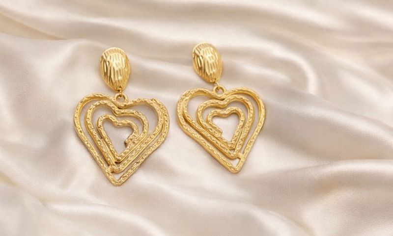 Boucles d’oreilles Cœur Élégance – Doré