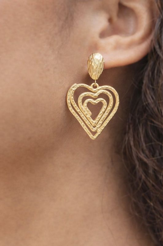 Boucles d’oreilles Cœur Élégance – Doré