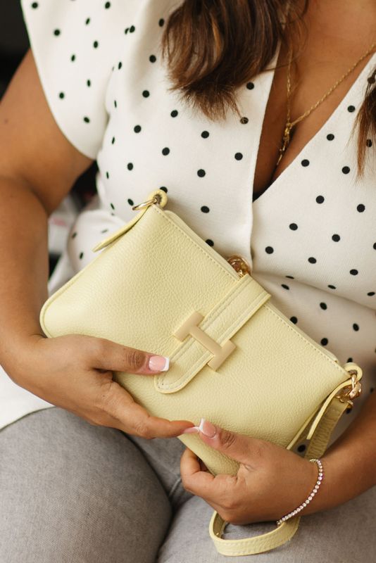 Pochette Élégance Jaune doux - cuir