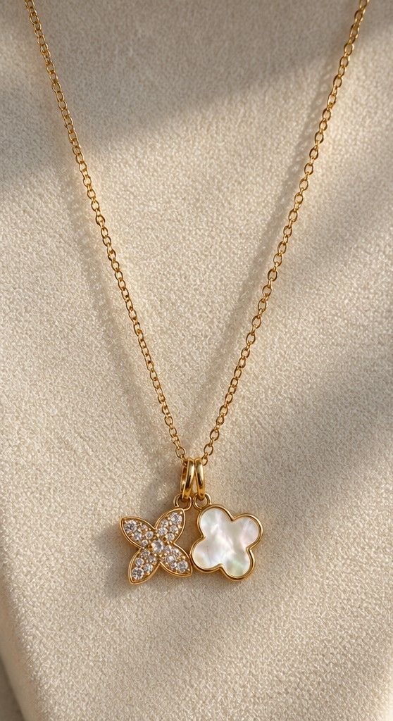 Collier Ayana doré – Fleurs nacrées &amp; serties