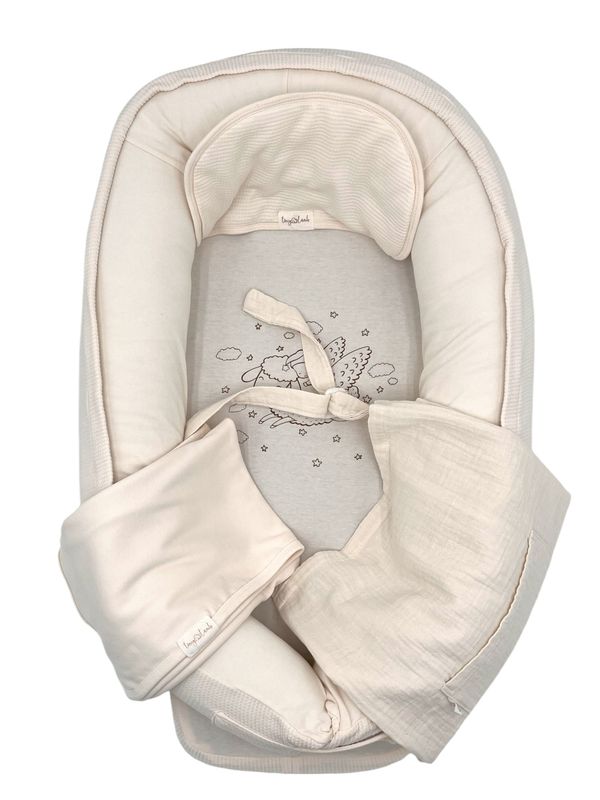 Babynest Set und Baby-Body Set Tiny Lamb