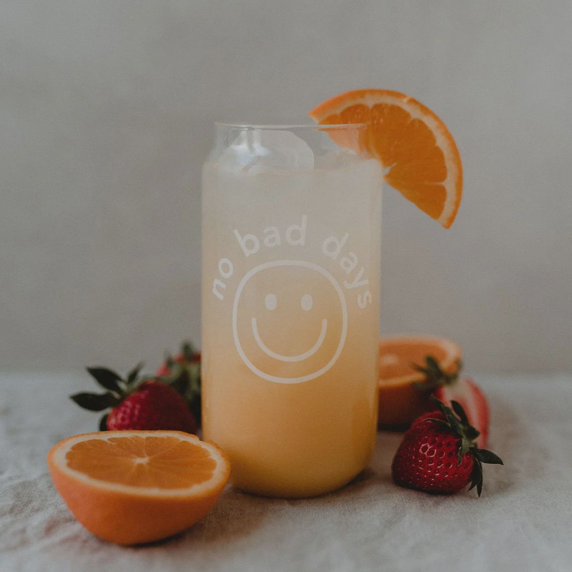 Grand Verre, Inscription: No bad days