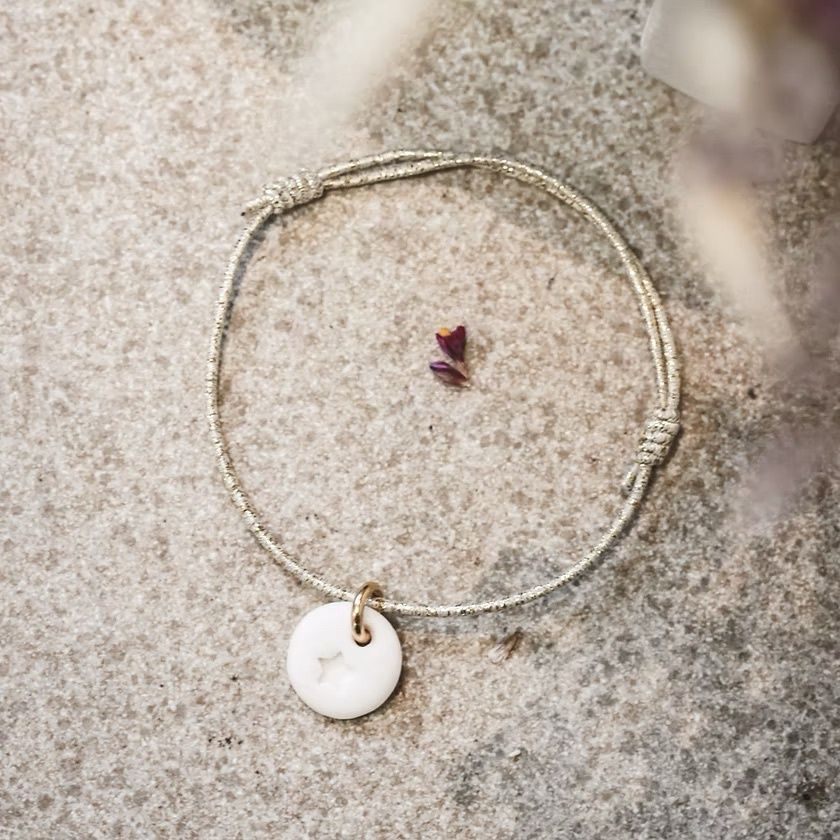 Bracelet élastique - Pampille blanche, Motif: Petit Madrague Rond