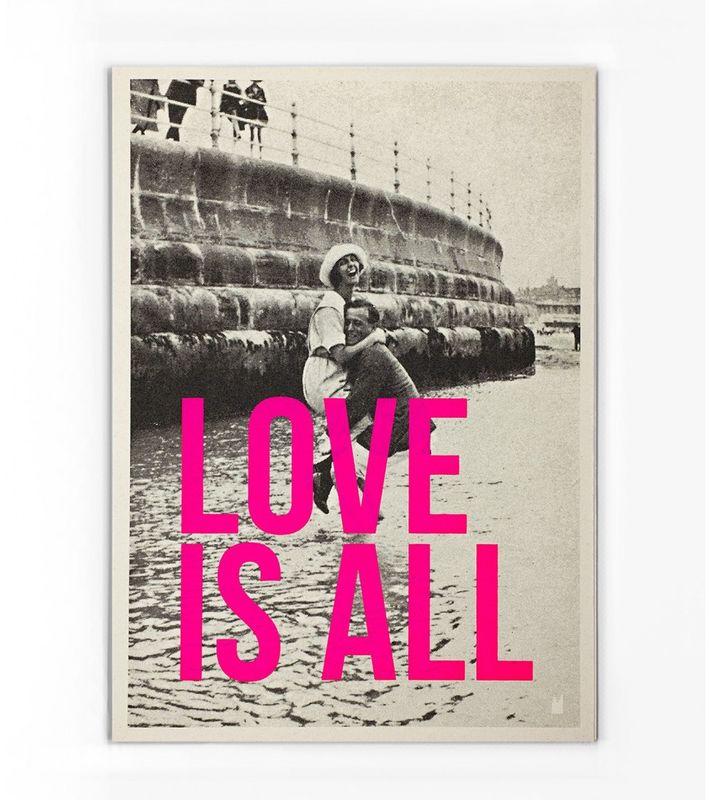 Carte &quot;Love is All&quot;
