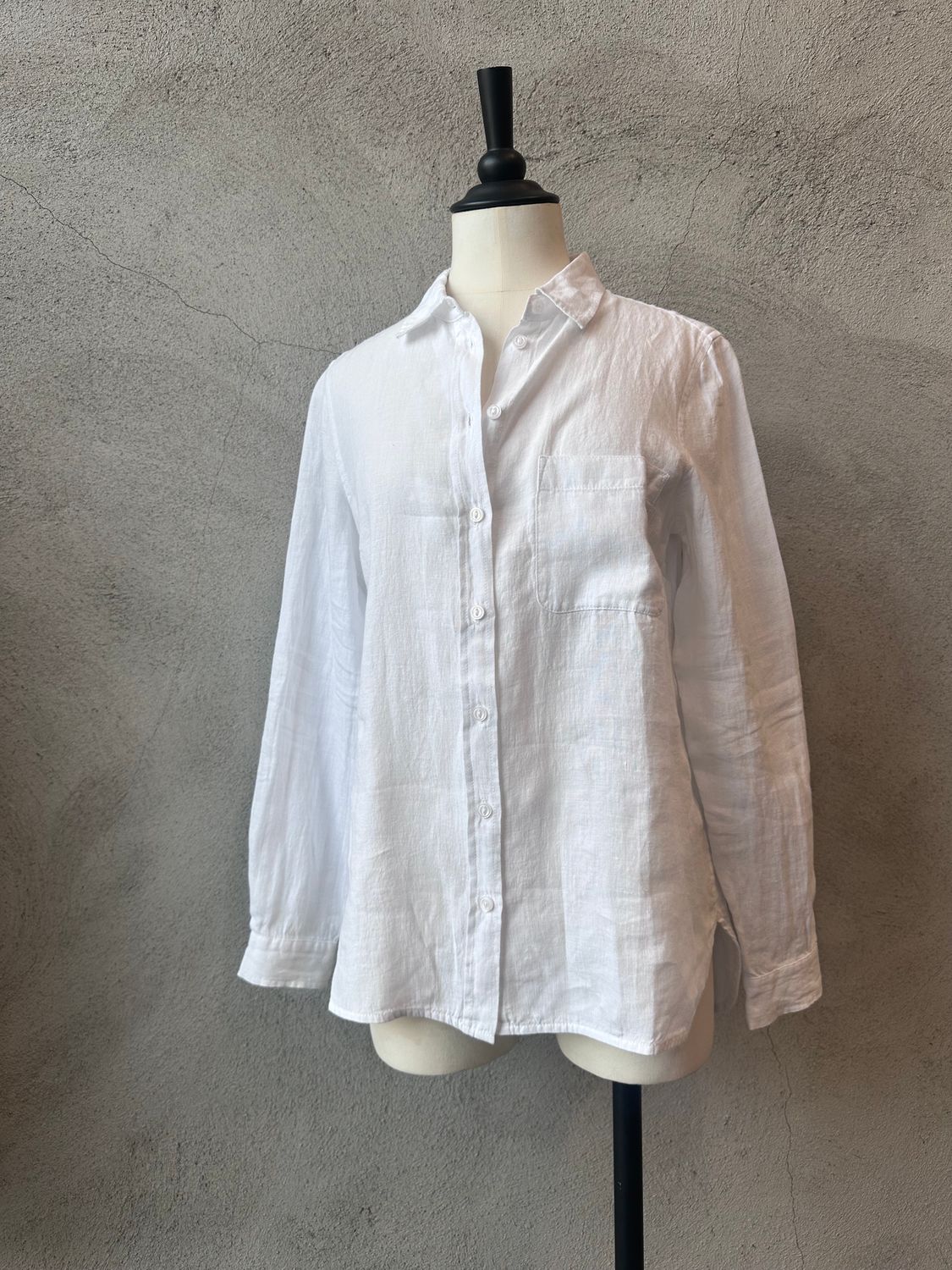 Kivas Linen Button Up