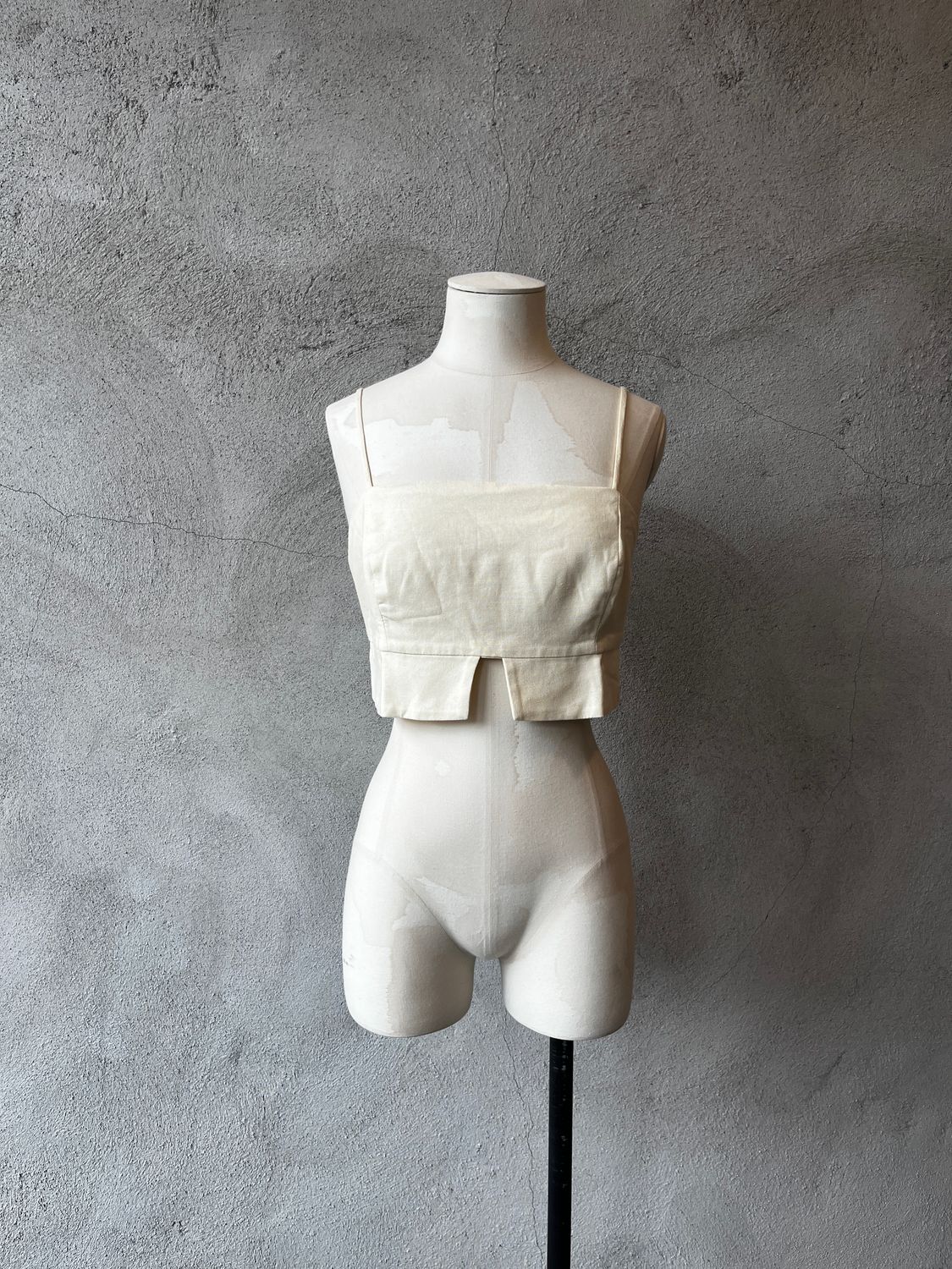 Notched Cropped Cami
