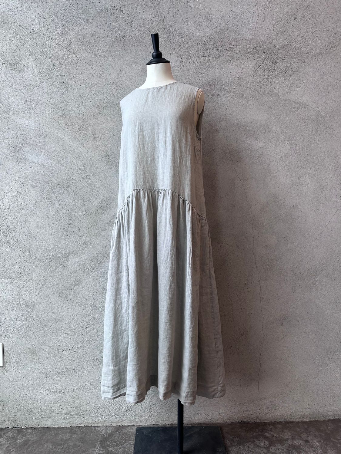 Neirami Midi Dress