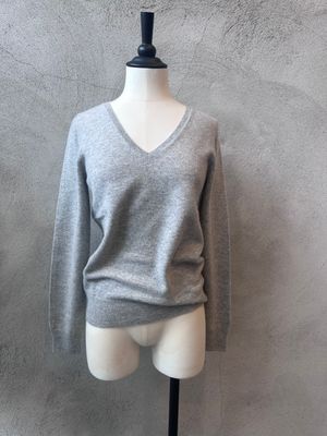 Repeat 100% Cashmere V-neck