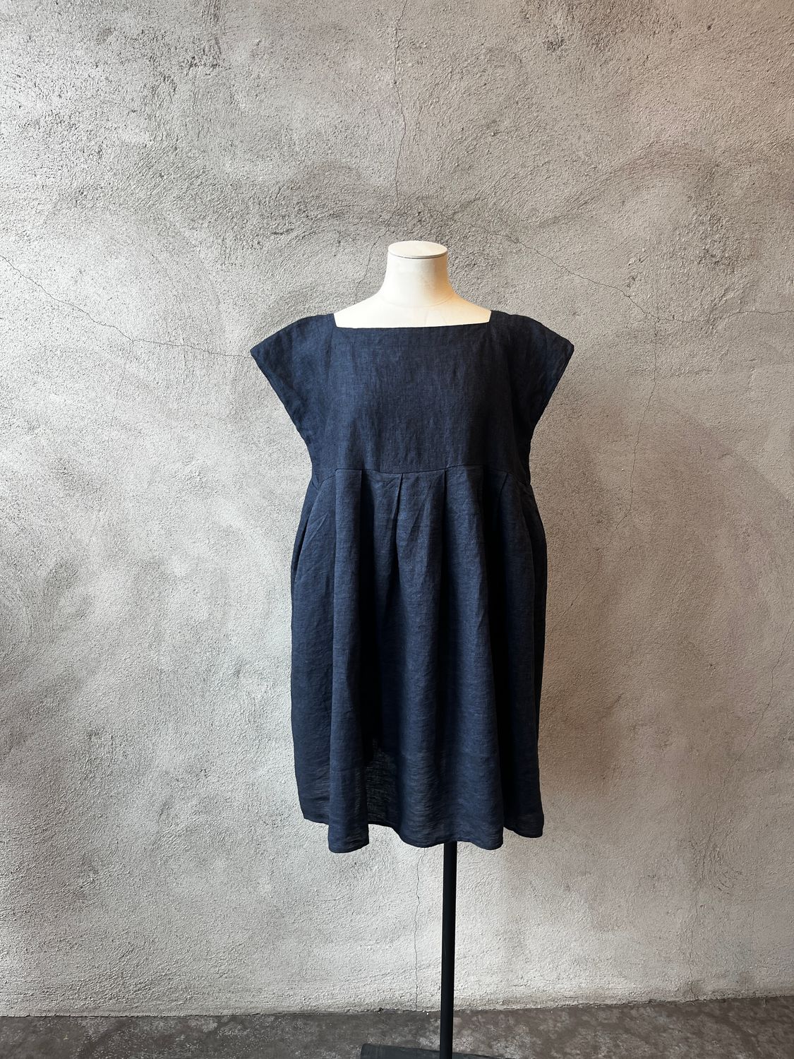 Naif Brighid Linen babydoll dress