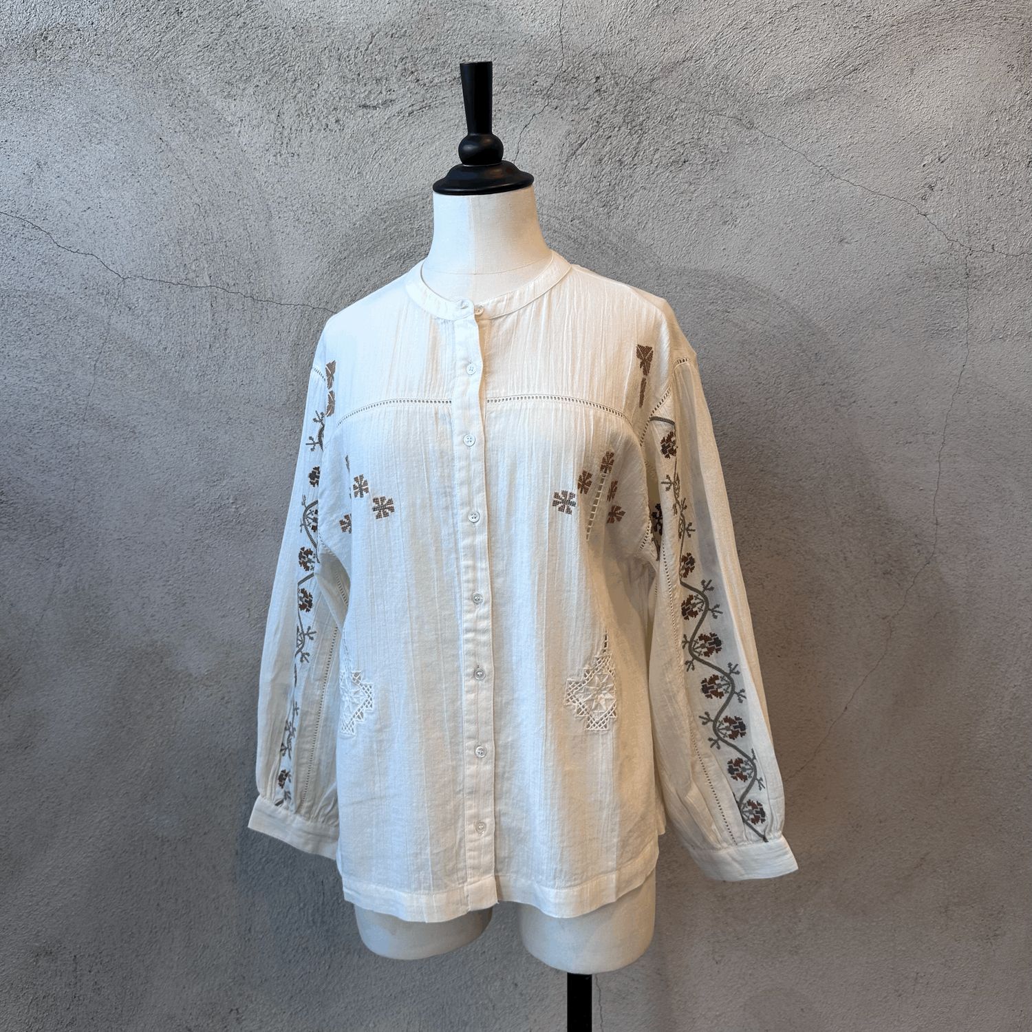 AD146 Shirt