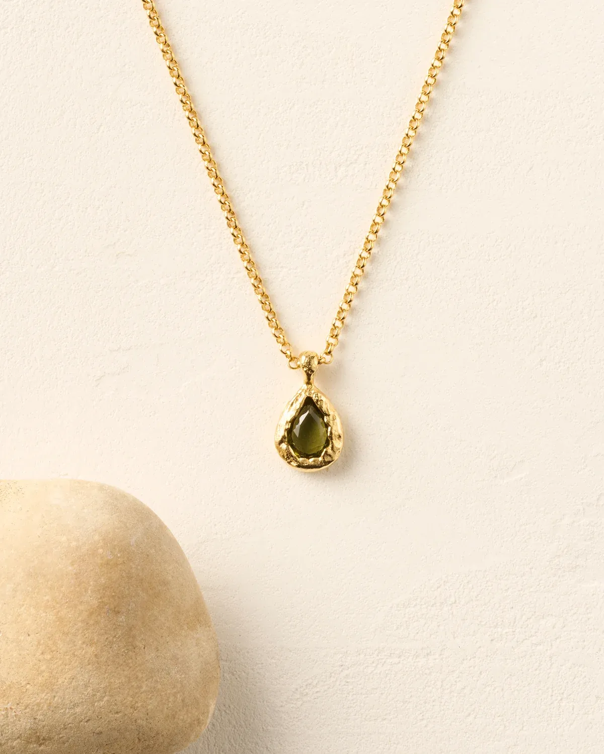Lysia Dark Green Necklace