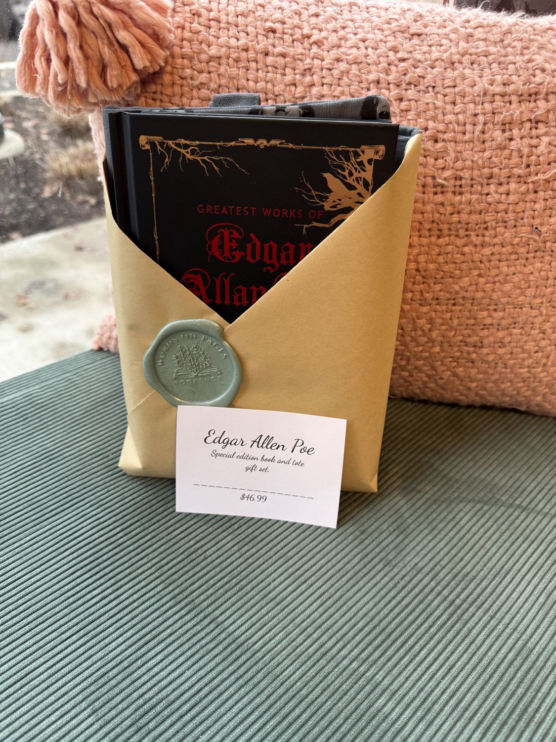 Edgar Allen Poe Gift Set