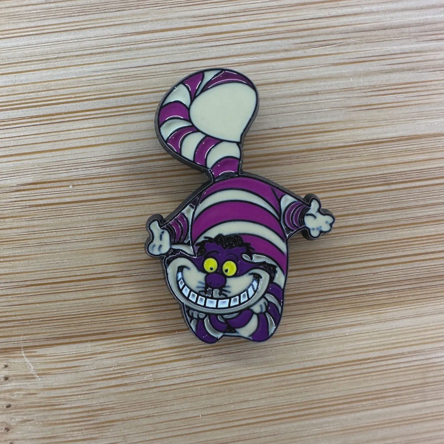 Cheshire Cat Lying Down- Pin