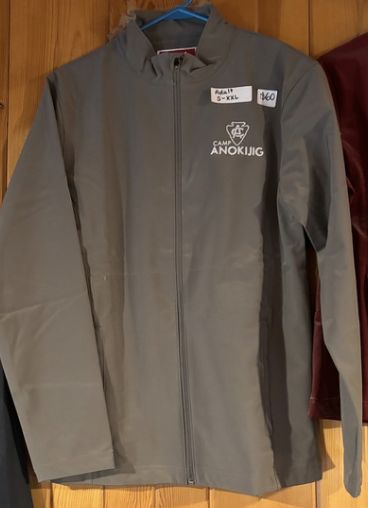 Men&#39;s Gray Softshell Jacket