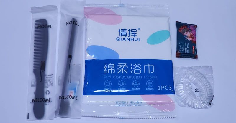 Disposable Amenities & Toiletries Pack Disposable Amenities & Toiletries Pack