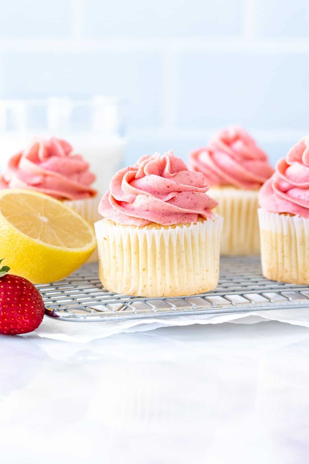 12 Strawberry Lemonade