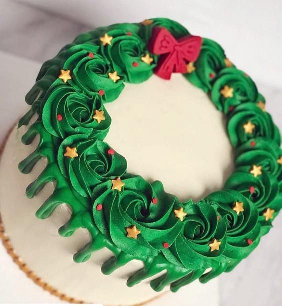 Christmas Wreath Cake