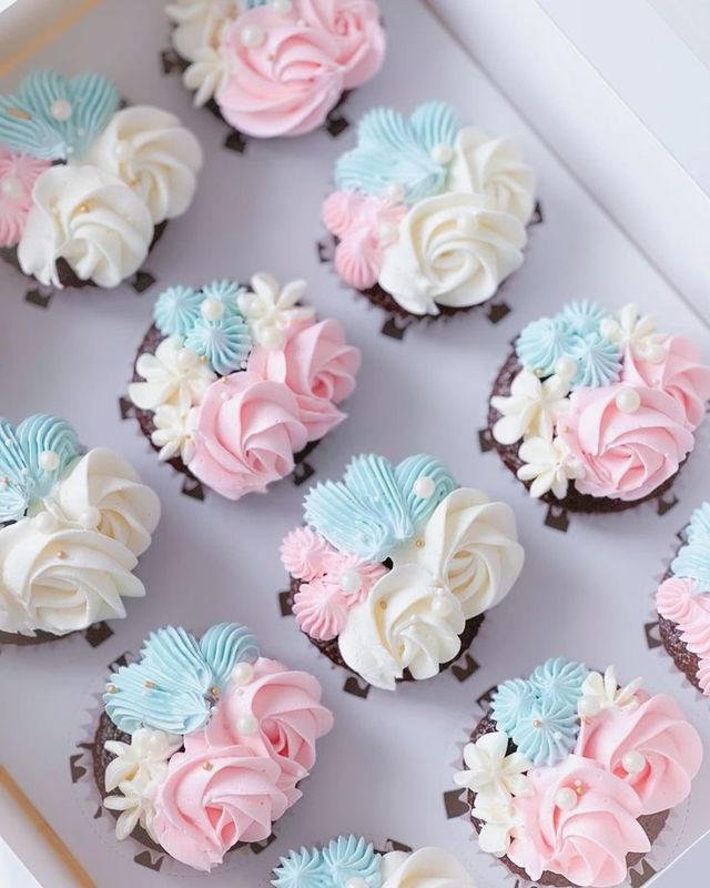 Gender Reveal Cupcakes