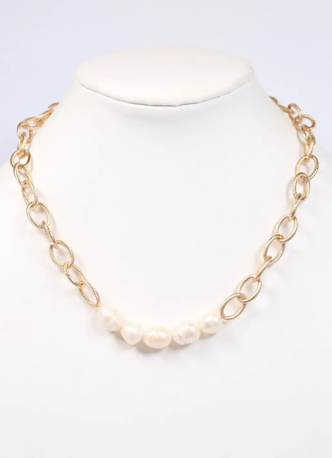 Torrington Link and Pearl Necklace - Gold