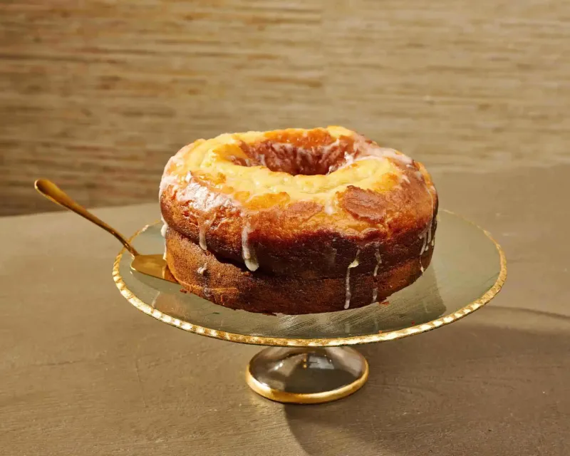 Gold Edge Cake Stand