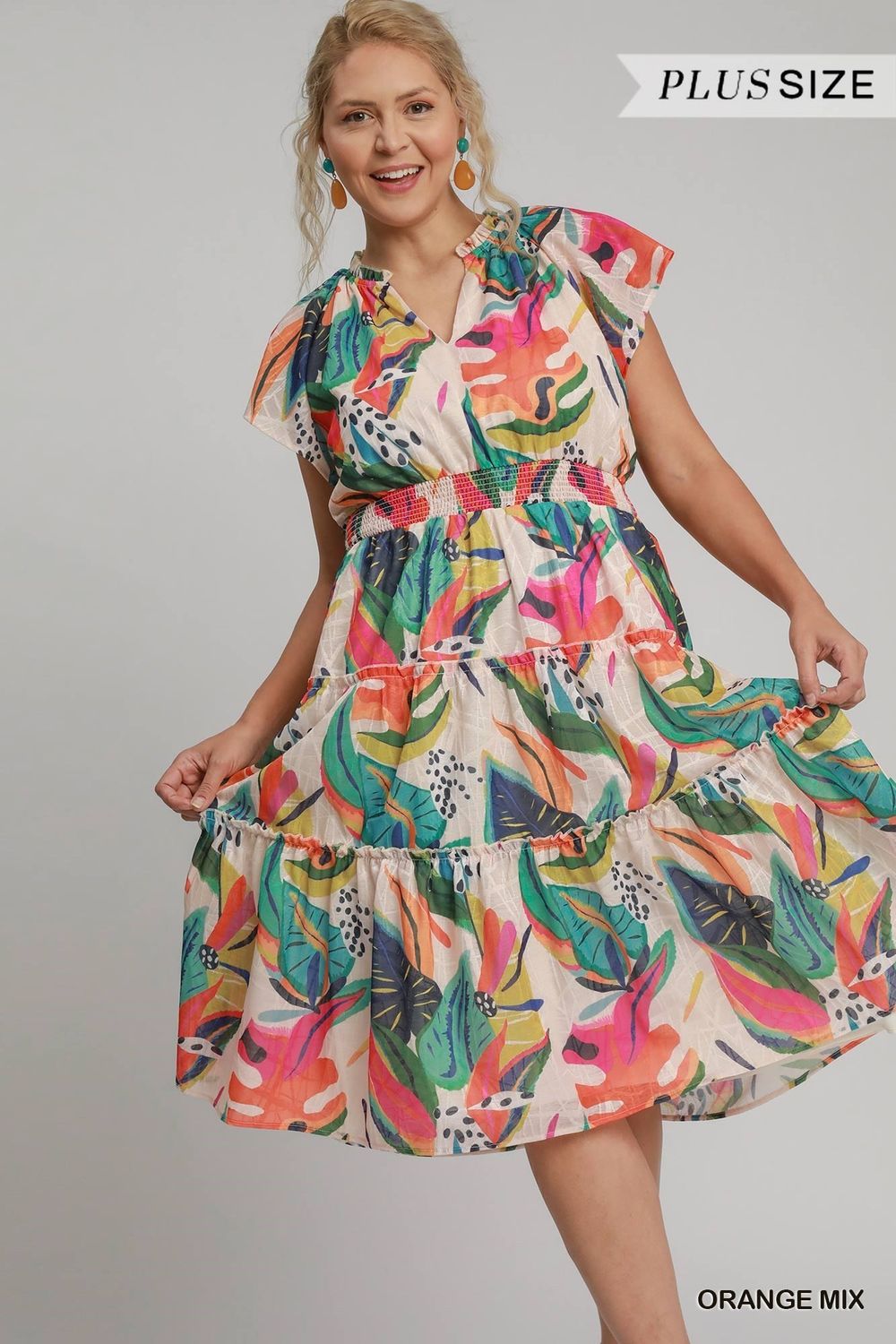 Plus - Tiered Abstract Print Maxi Dress