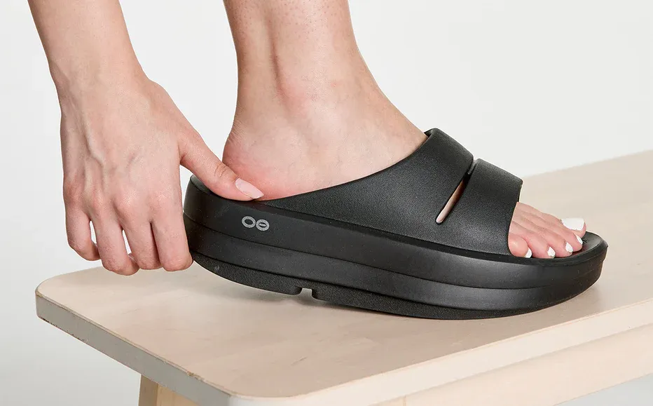 Women&#39;s OOmega OOahh Sandal