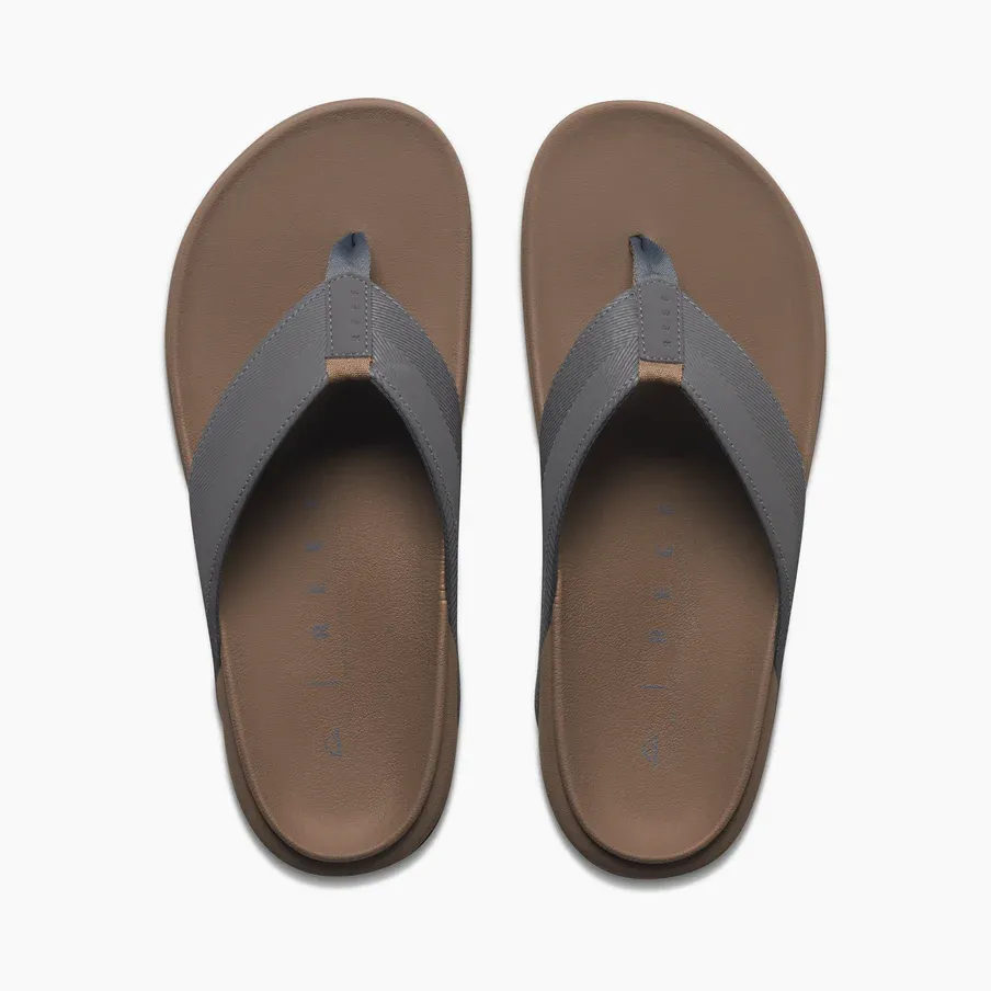 The Raglan Men&#39;s Flip Flops