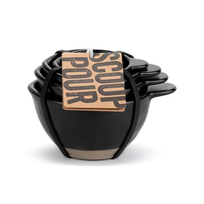 Black Measuring Cups