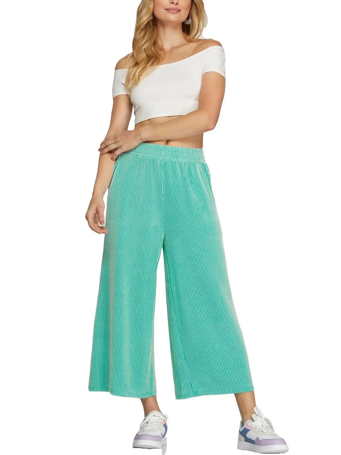Texture Knit Capri Pants