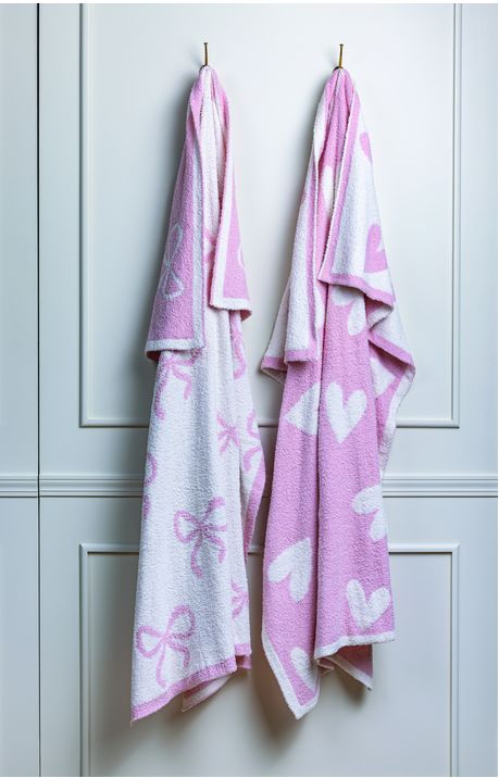 Valentine&#39;s Chenille Blanket