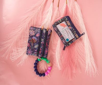 Bangle Bead Wallet