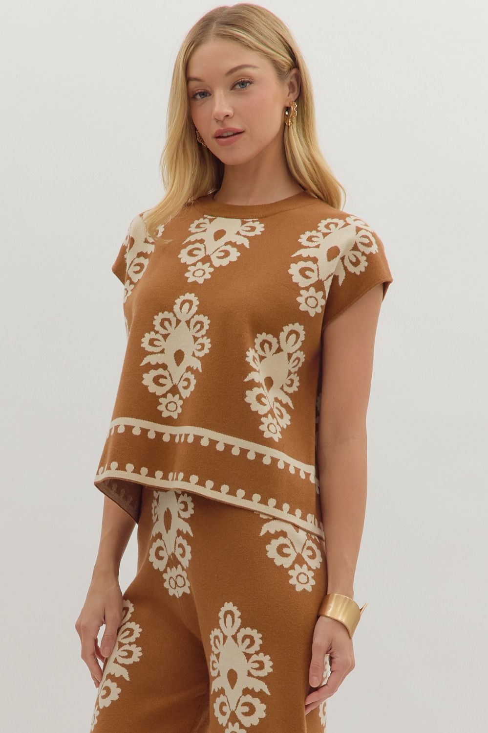 Muscle Tee Pullover Top, Size: L, Color: Brown