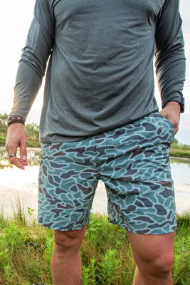 Everyday Shorts - Retro Duck Camo - Grey Pockets