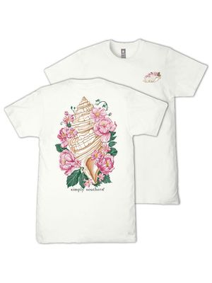 Large Conch Seashell Short Sleeve T-Shirt