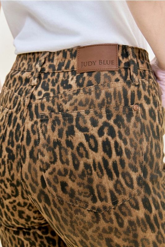 High Waist Classic Straight Jean