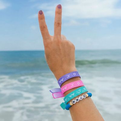 Pulseras WWJD