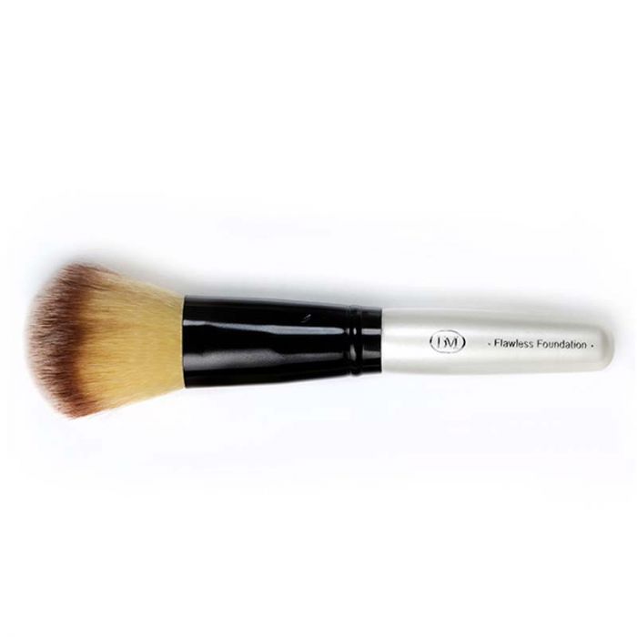 BeMineral brush Flawless Foundation