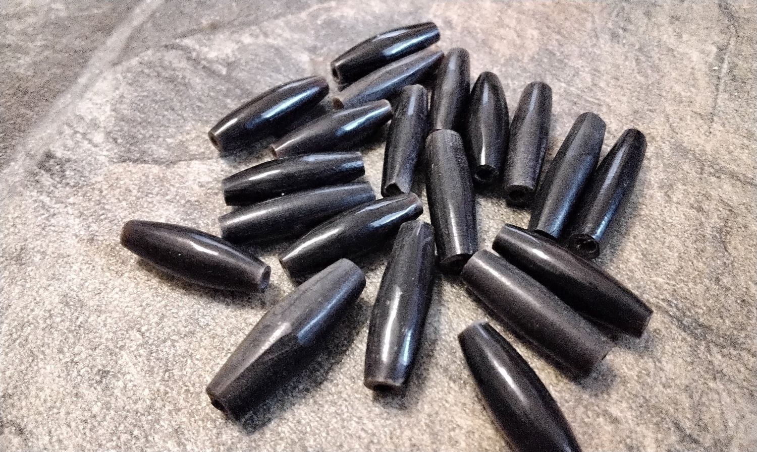 Buffalo Horn Hairpipe Beads For 24 That Are 1&quot; Long