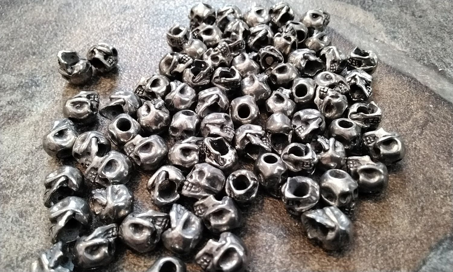 Skull Head Beads For 12 Skull Beads Lot# Round 3/8&quot; x 1/4&quot; size