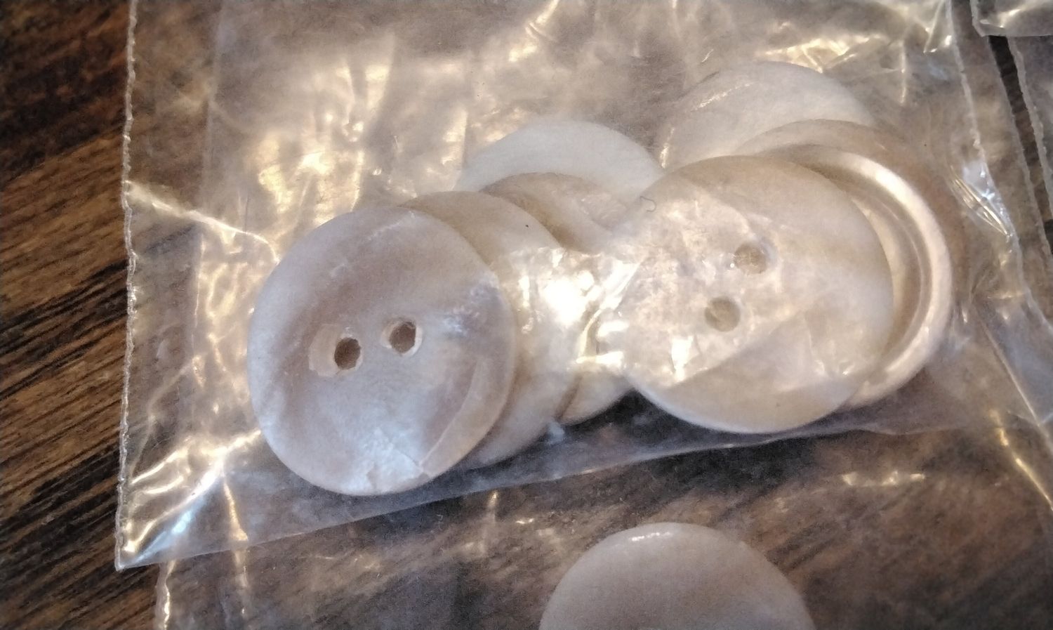 Shell Disc/Buttons For 8 ( 5/8&quot; size) Mother Of Pearl Shell. Native American Style